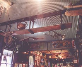 The Pub With No Beer - Accommodation in Surfers Paradise 3