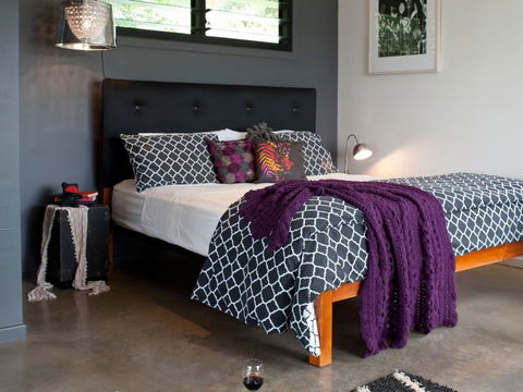 Deshons Retreat - Accommodation in Surfers Paradise 7