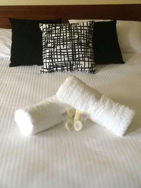 Town House Motor Inn - Accommodation in Surfers Paradise 0