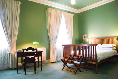 Imperial Fine Accommodation - Accommodation in Surfers Paradise 1