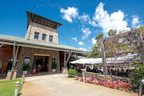 Sirromet Wines - Accommodation in Surfers Paradise 1