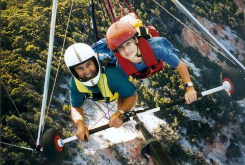 David Cookman–Sunshine Coast Hang Gliding - Accommodation in Surfers Paradise 2