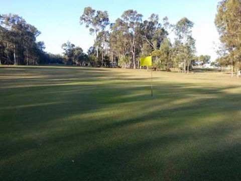 Boonooroo Golf Course & Tavern - Accommodation in Surfers Paradise 4