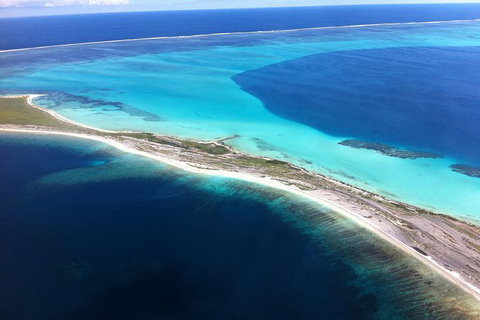 Abrolhos Islands Fixed-Wing Scenic Flight - Accommodation in Surfers Paradise 0