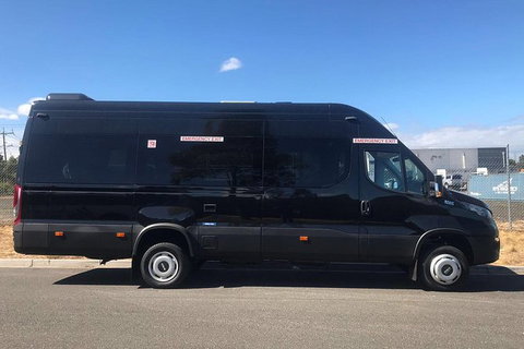Airport Private Transfer 11 Pax - Accommodation in Surfers Paradise 0