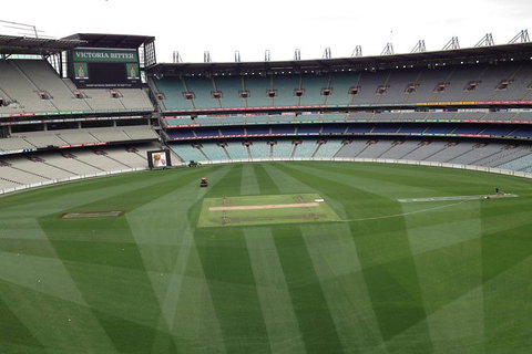 Legends & Champions Tour - Accommodation in Surfers Paradise 2