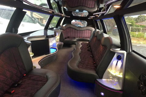 Hobart Airport Transfers In Stretch Limousine Up To 8 People $150 Dollars Total. - Accommodation in Surfers Paradise 1