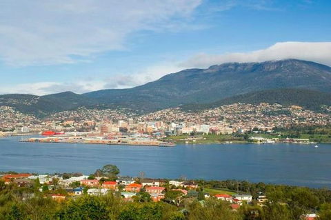 Hobart Shore Excursion: Scenic Highlights Tour - Accommodation in Surfers Paradise 0