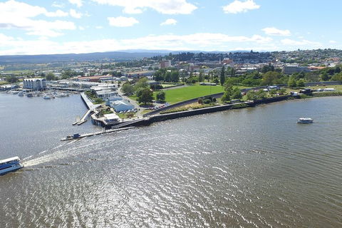 Batman Bridge 4 Hour Luncheon Cruise Including Sailing Into The Cataract Gorge - Accommodation in Surfers Paradise 3