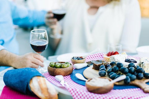 Adelaide 2-hour BBQ Boat Hire For 2 People - Accommodation in Surfers Paradise 7