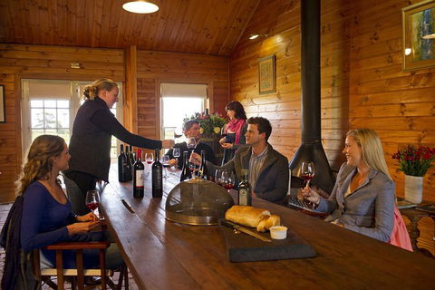 Hop-On Hop-Off Barossa Valley Wine Region Tour From Adelaide - Accommodation in Surfers Paradise 5