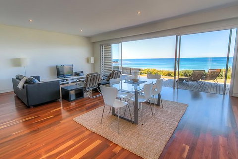 10-Day Surf Adventure From Brisbane To Sydney Including Coffs Harbour, Byron Bay And Gold Coast - Accommodation in Surfers Paradise 8