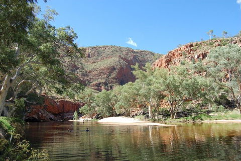 West MacDonnell Ranges Small-Group Full-Day Guided Tour - Accommodation in Surfers Paradise 1