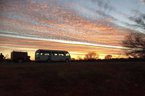 Bus Transfer: Alice Springs To Ayers Rock Resort - Accommodation in Surfers Paradise 0
