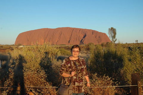 Uluru (Ayers Rock) And The Olgas Tour Including Sunset Dinner From Alice Springs - Accommodation in Surfers Paradise 7