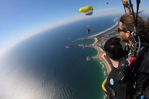 Coffs Harbour Ground Rush Or Max Freefall Tandem Skydive On The Beach - Accommodation in Surfers Paradise 6