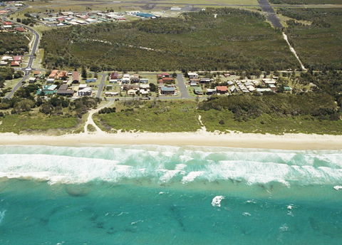 Airforce Beach - Accommodation in Surfers Paradise 2