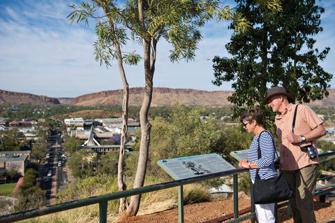 Anzac Hill - Accommodation in Surfers Paradise 0