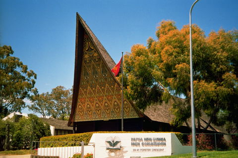 Papua New Guinea, High Commission Of - Accommodation in Surfers Paradise 1