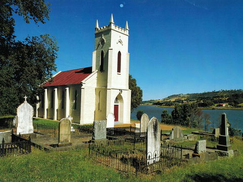 St Matthias' Anglican Church - Accommodation in Surfers Paradise 0