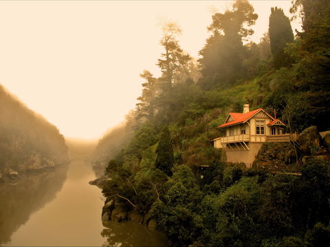 Cataract Gorge Reserve - Accommodation in Surfers Paradise 1