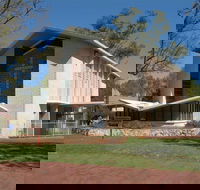 John Flynn Memorial Uniting Church - Accommodation in Surfers Paradise