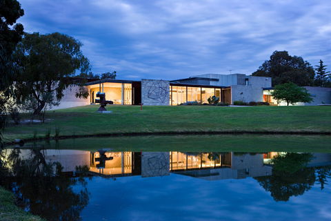 McClelland Sculpture Park + Gallery - Accommodation in Surfers Paradise 1