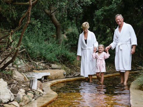 Peninsula Hot Springs - Accommodation in Surfers Paradise 1