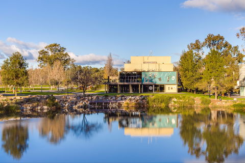 Wagga Wagga Civic Theatre - Accommodation in Surfers Paradise 1