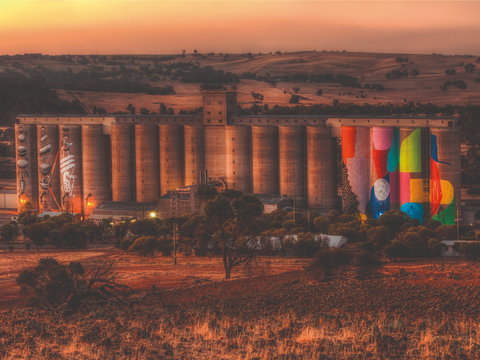 PUBLIC Silo Trail - Accommodation in Surfers Paradise 2