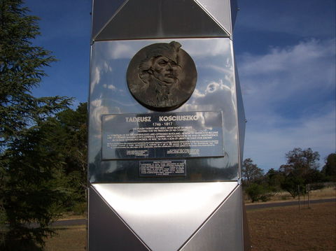 Tadeusz Kosciuszko Monument - Accommodation in Surfers Paradise 1