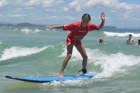 Walkin' On Water Surf School - Accommodation in Surfers Paradise 1