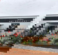 John Murray Art Gallery - Accommodation in Surfers Paradise