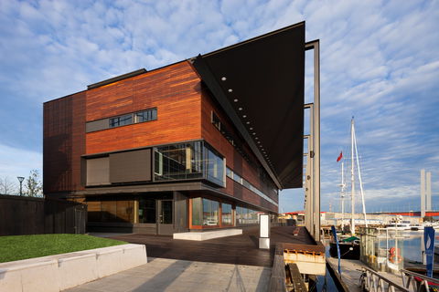 Library At The Dock - Accommodation in Surfers Paradise 0