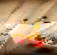 Aqua Vitae Day Spa - Accommodation in Surfers Paradise