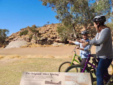 Alice Springs Telegraph Station - Accommodation in Surfers Paradise 2