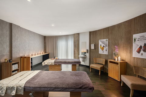 Silo Day Spa - Accommodation in Surfers Paradise 1