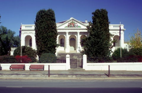 The Yass Courthouse - Accommodation in Surfers Paradise 2