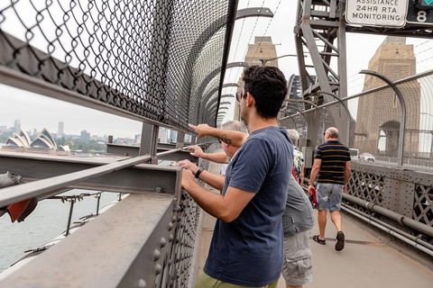 Lonely Planet: Highlights & Hidden Gems Of Sydney With A Local Guide - Accommodation in Surfers Paradise 7