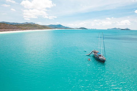 Day Sail The Whitsunday Islands On Atlantic Clipper From Airlie Beach - Accommodation in Surfers Paradise 4