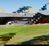 From Adelaide McLaren Vale Intimate Winery 8 Hours Tour with Luxury Vehicle - Accommodation in Surfers Paradise
