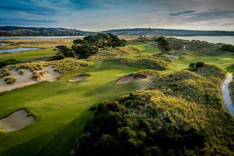 Barnbougle Golf Transfer - Accommodation in Surfers Paradise 0