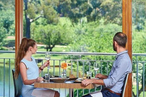 Romance Aircraft Flight + Scenic Tour + 3 Course Lunch + Beer Tasting + Hamper - Accommodation in Surfers Paradise 3
