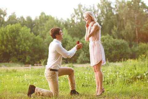 Romance Cruise + Scenic Tour + Beer Tasting + 3 Course Lunch + Hamper - Accommodation in Surfers Paradise 0