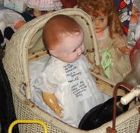 Little Darlings Doll Museum and Coffee Shop - Accommodation in Surfers Paradise