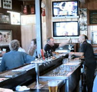 Railway Club Hotel - Accommodation in Surfers Paradise