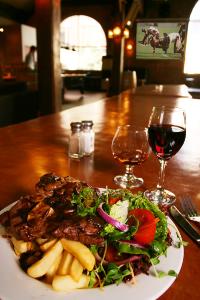 Brewhouse Brewery Sports Bar And Grill - Accommodation in Surfers Paradise 2