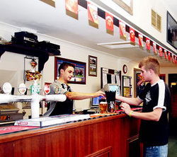 Knickerbocker Hotel - Accommodation in Surfers Paradise 0