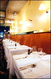 Racecourse Hotel - Accommodation in Surfers Paradise 1