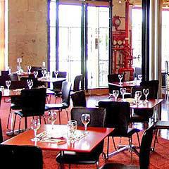 Customs House Waterfront Hotel - Accommodation in Surfers Paradise 2